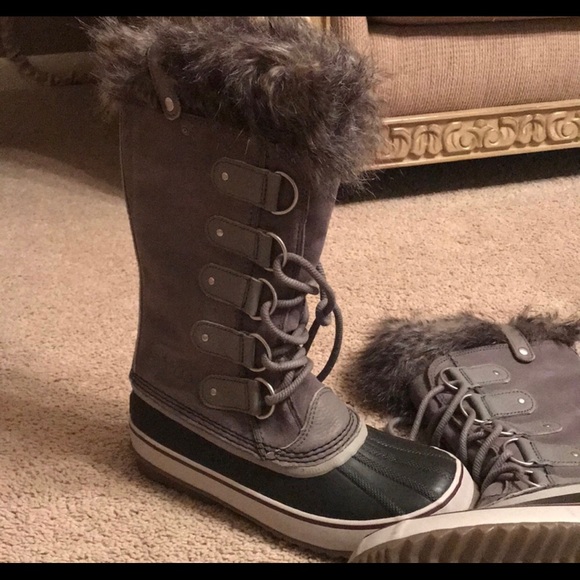 Sorel Joan of Arctic Boots - Picture 2 of 4
